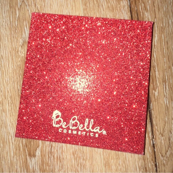 5 for $25/BeBella Cosmetics All I want For Xmas eyeshadow palette - Picture 4 of 4
